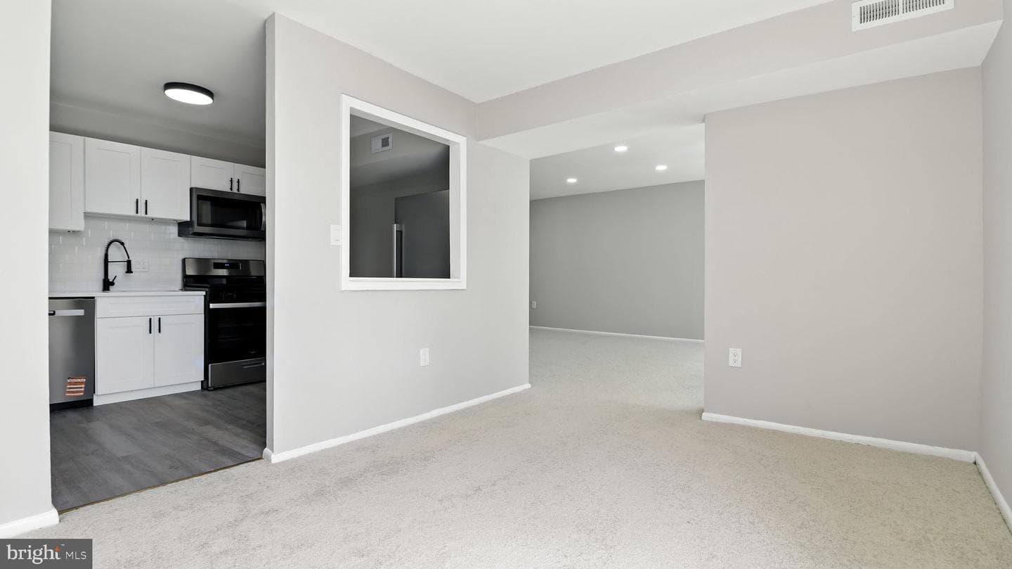 8693 Greenbelt Road #202 photo 20