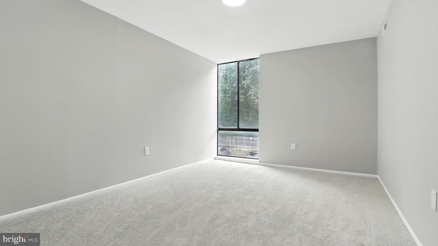 8693 Greenbelt Road #202 photo 30