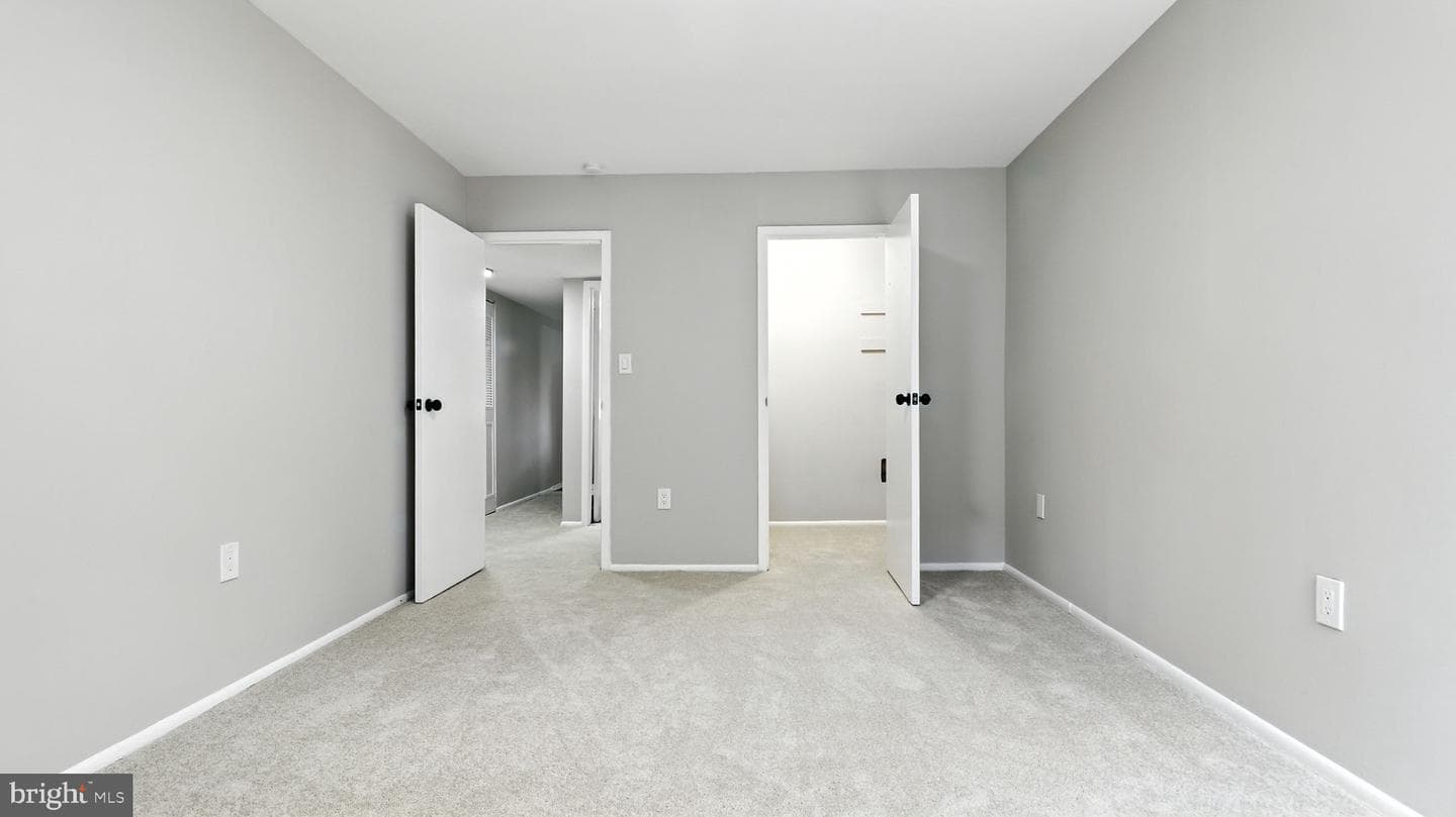 8693 Greenbelt Road #202 photo 32