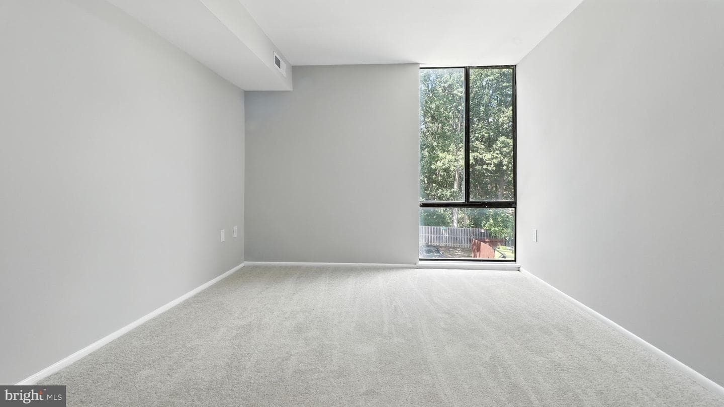 8693 Greenbelt Road #202 photo 36