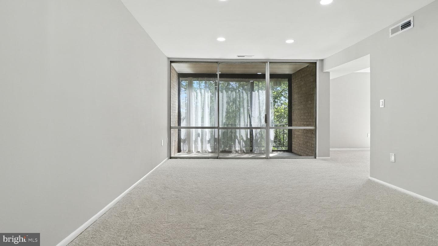 8693 Greenbelt Road #202 photo 9