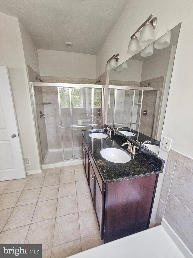 15121 Hogshead Way photo 35