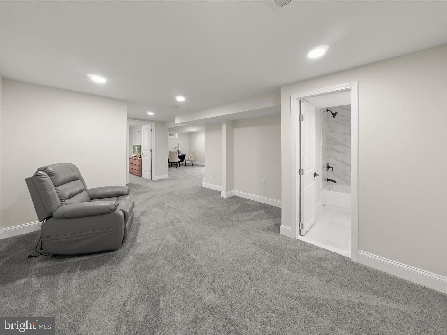 2910 Lumar Drive photo 21