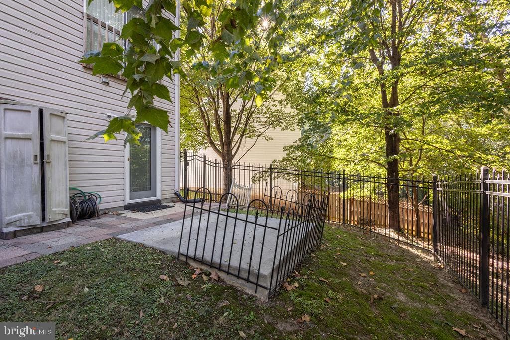 5839 Everhart Place photo 3