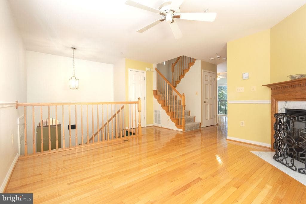 5839 Everhart Place photo 6