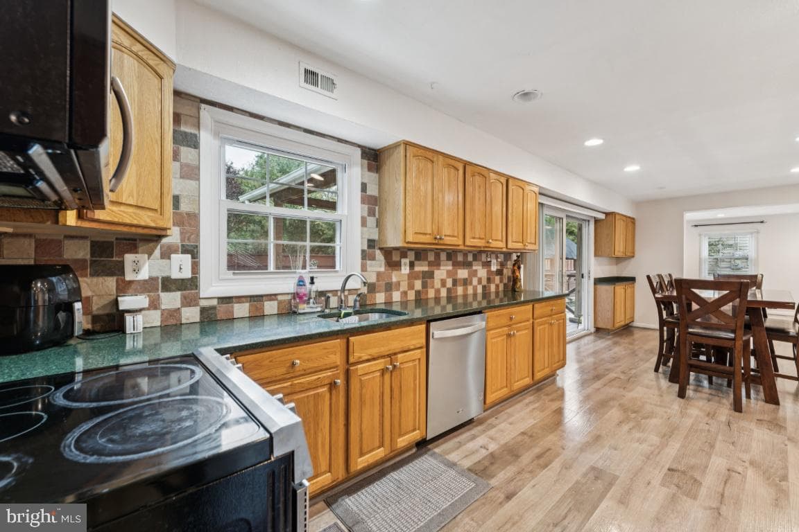 12021 Twin Cedar Lane photo 8