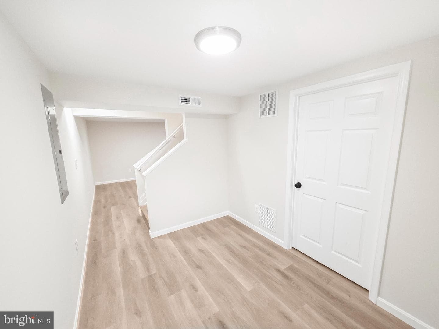 6516 Columbia Park Road photo 19