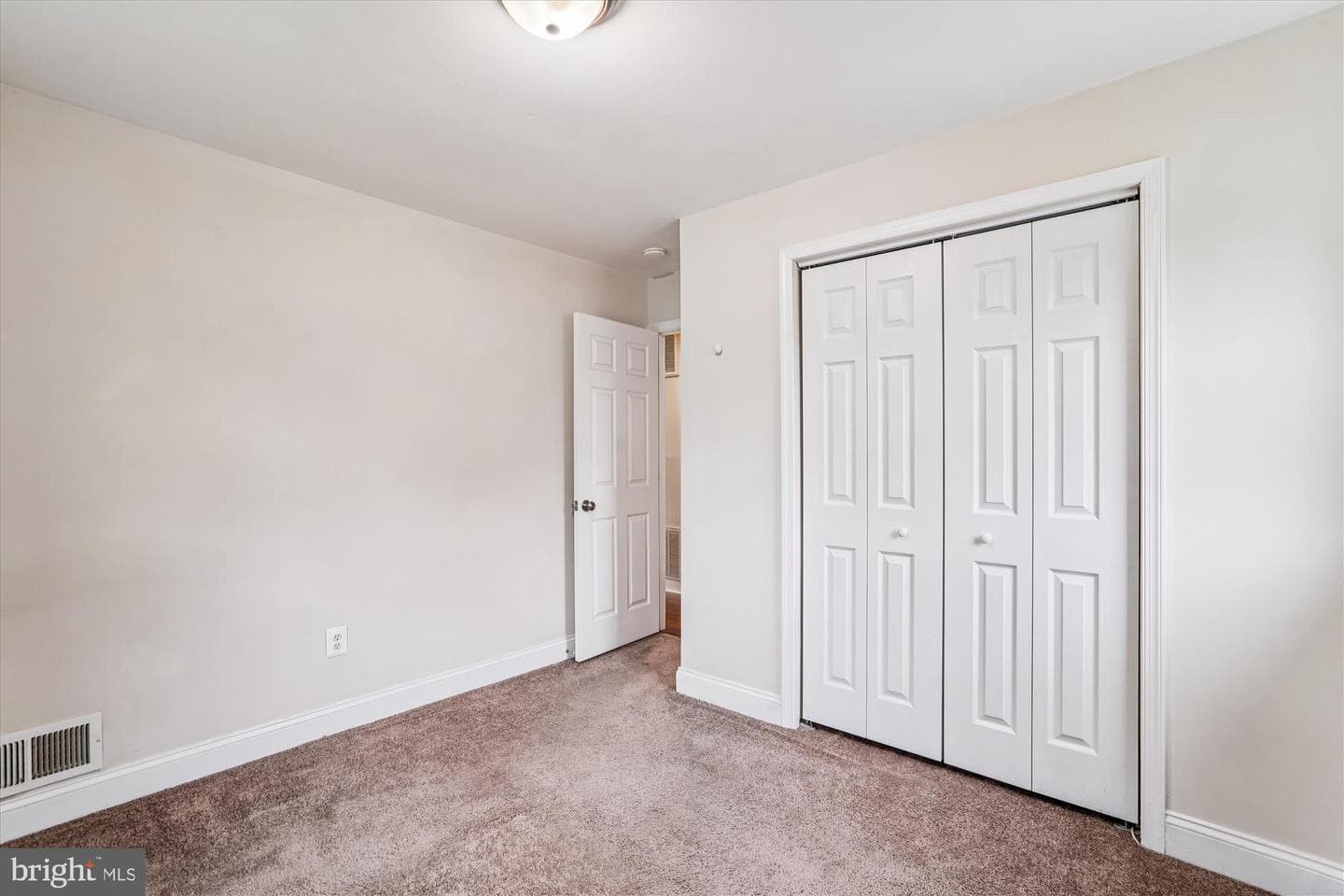 7917 Johnson Avenue photo 13