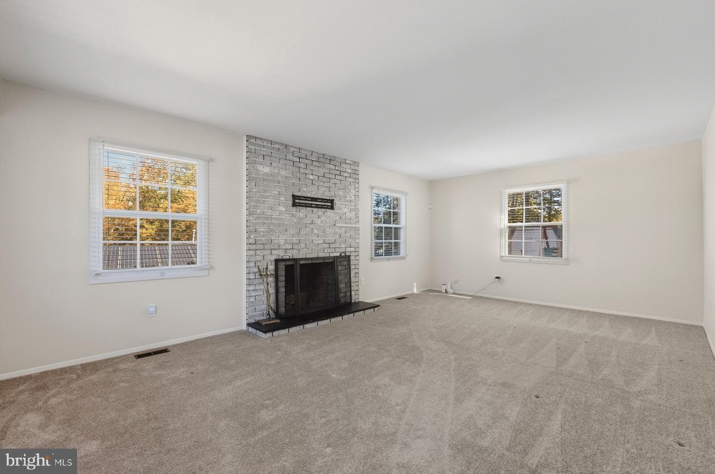 3913 York Lane photo 14