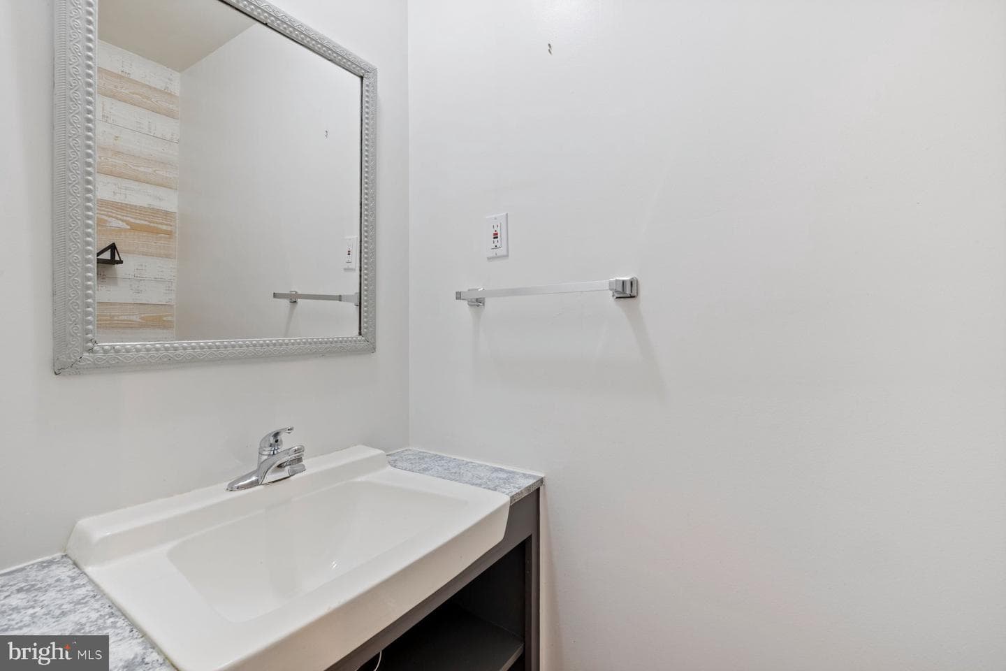 3913 York Lane photo 17