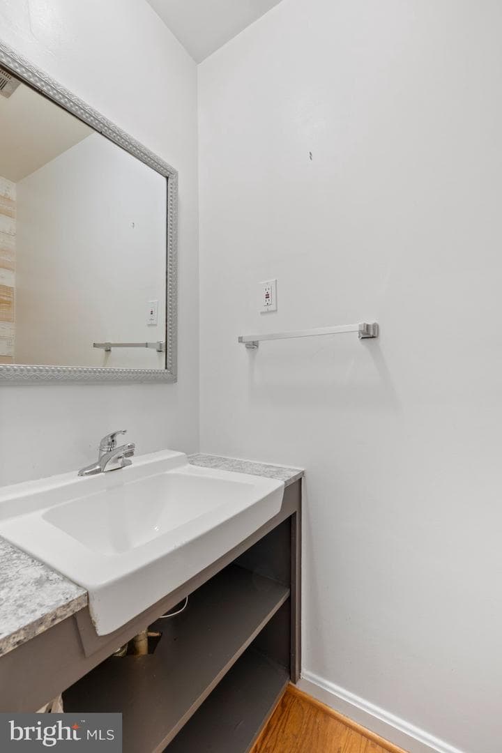 3913 York Lane photo 18