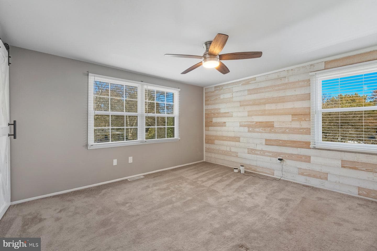 3913 York Lane photo 25