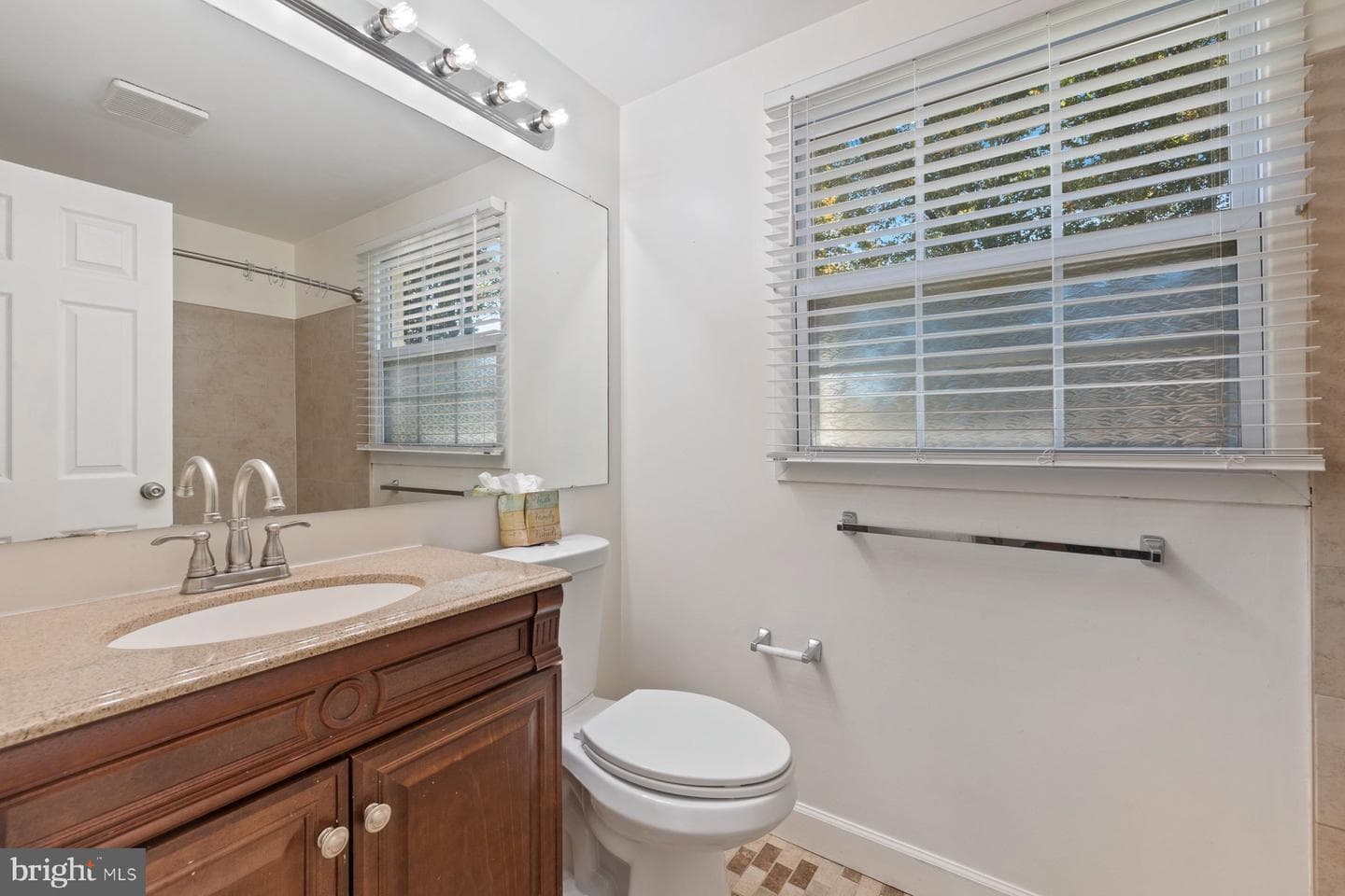 3913 York Lane photo 26