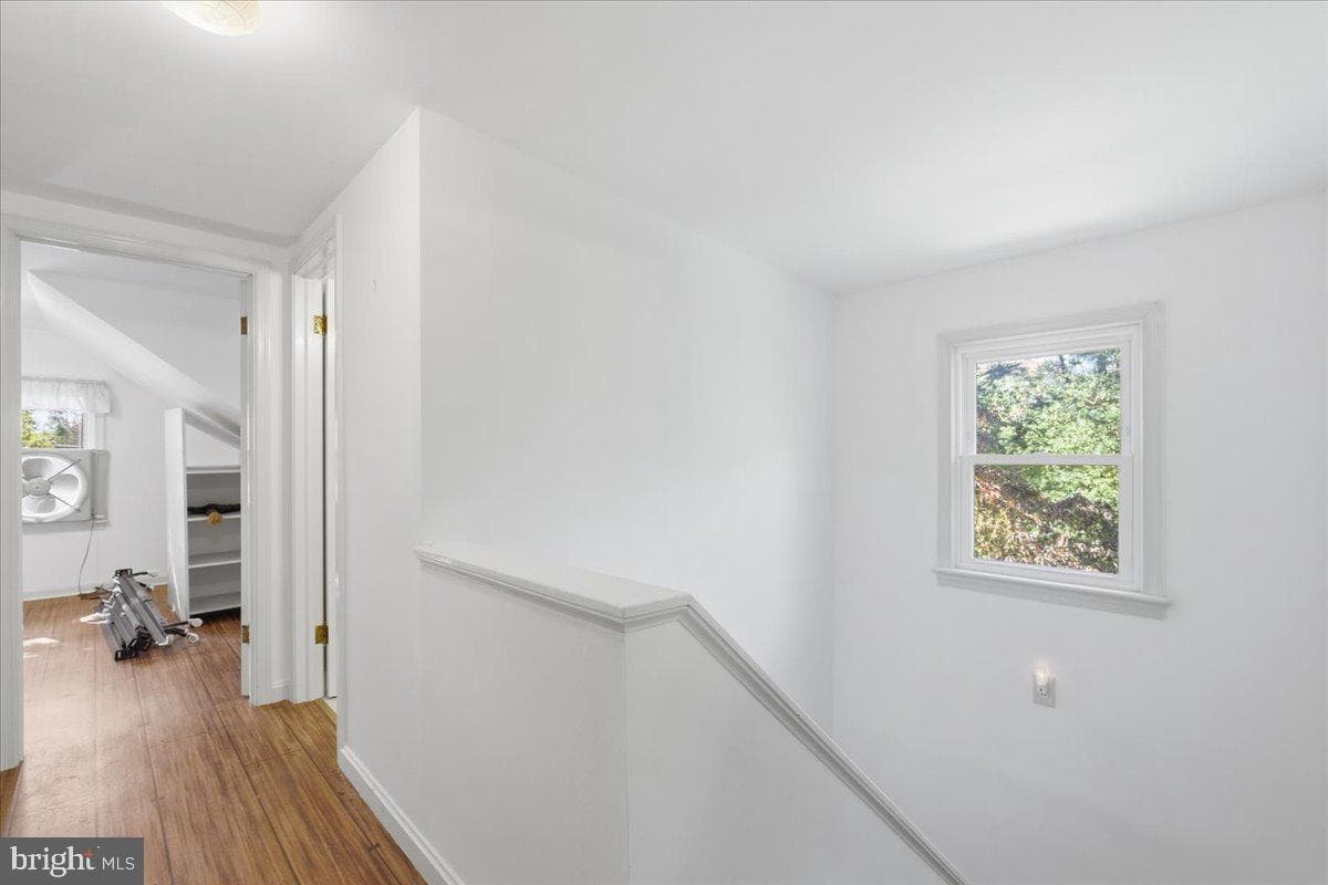 6315 Middleton Lane photo 20