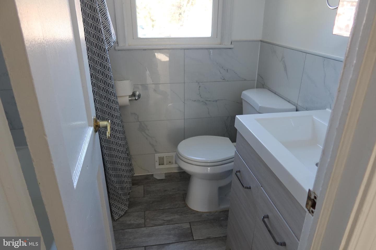 1152 Booker Drive photo 14