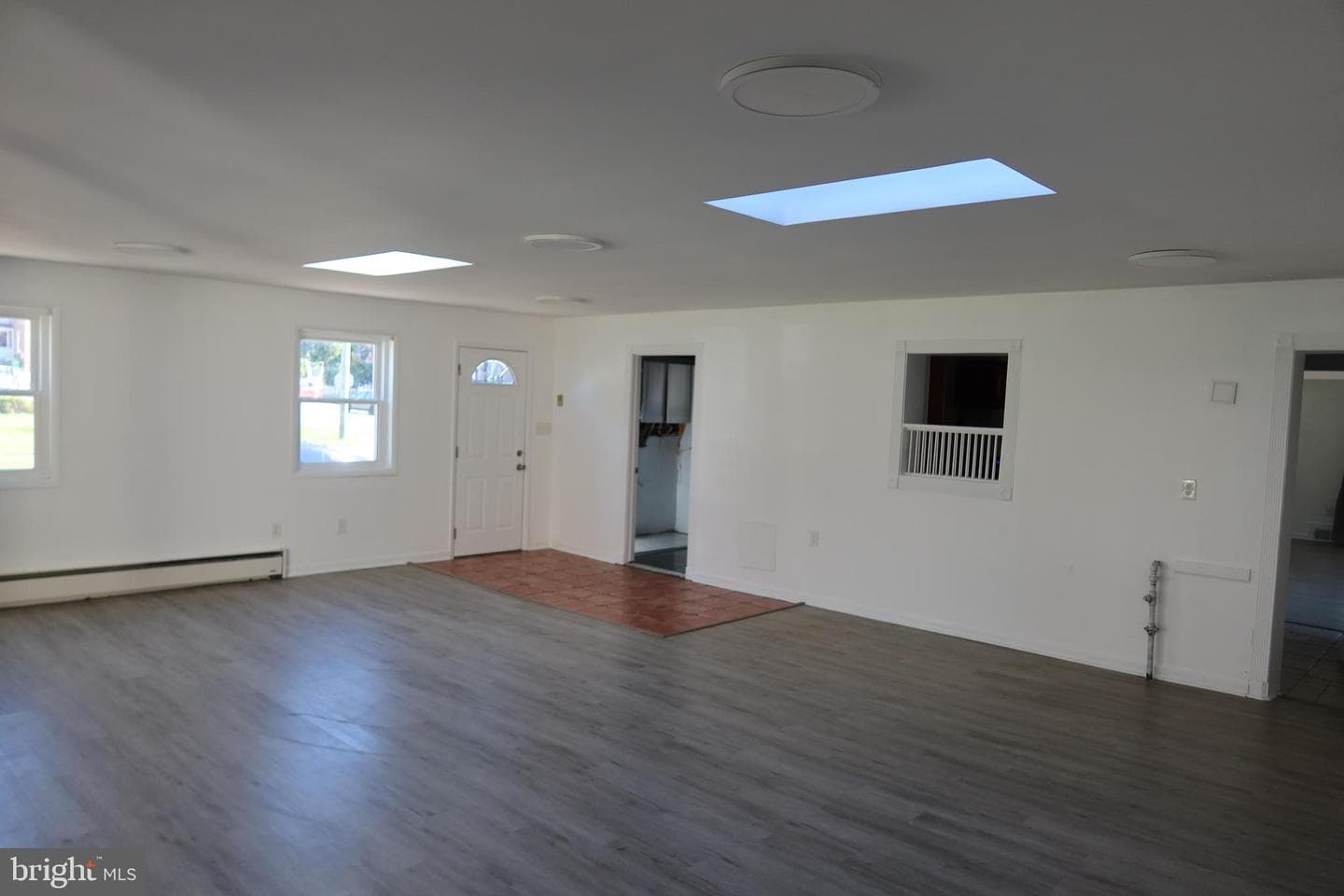 1152 Booker Drive photo 3