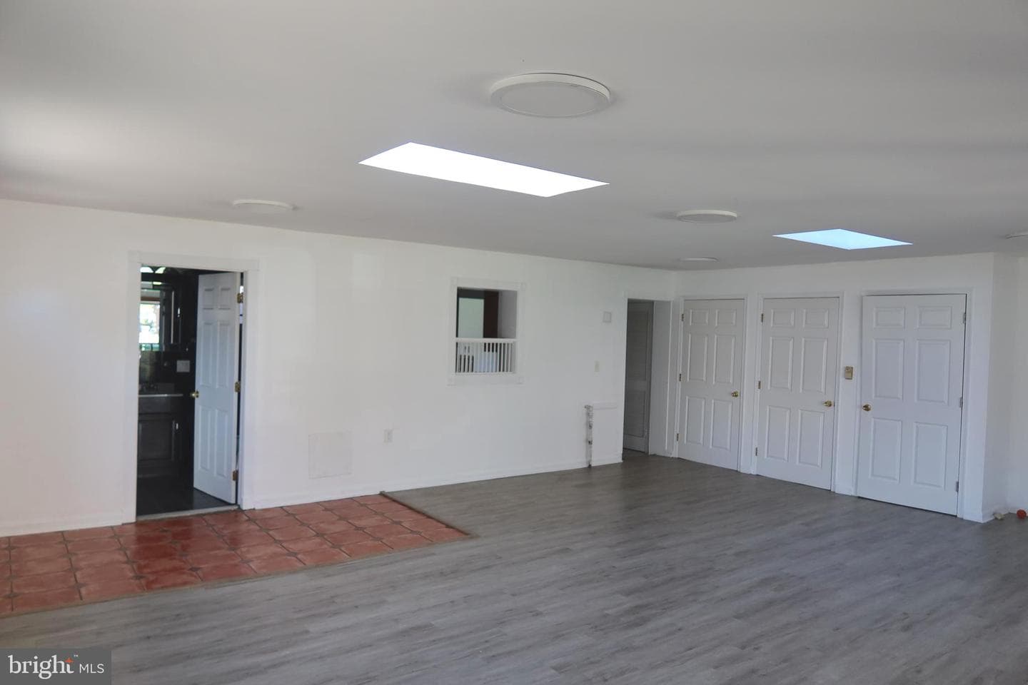 1152 Booker Drive photo 4