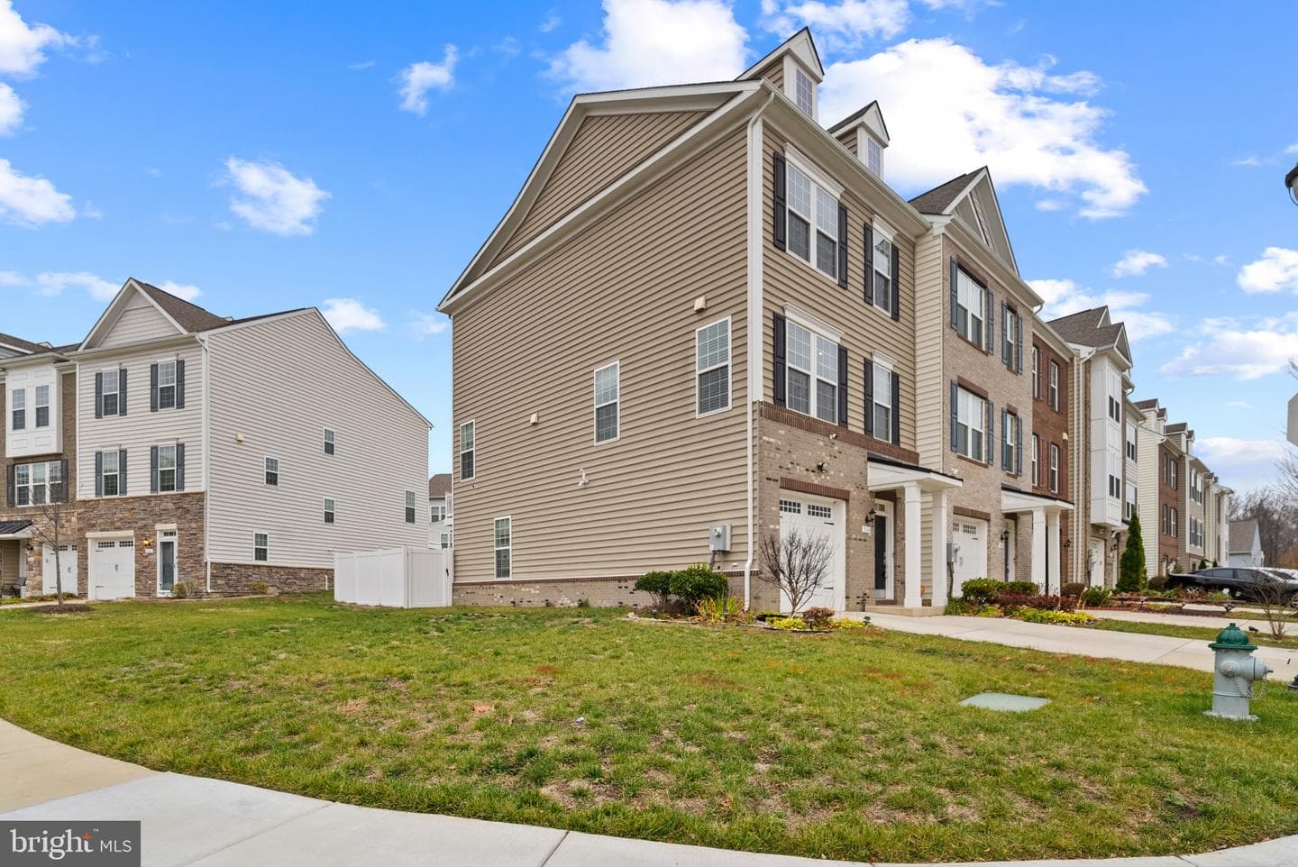 9100 Deer Meadow Lane photo 2