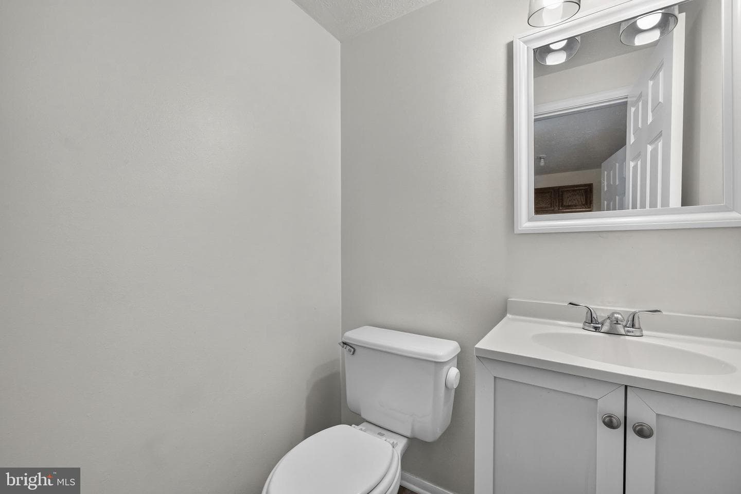 8106 Triple Crown Road photo 14