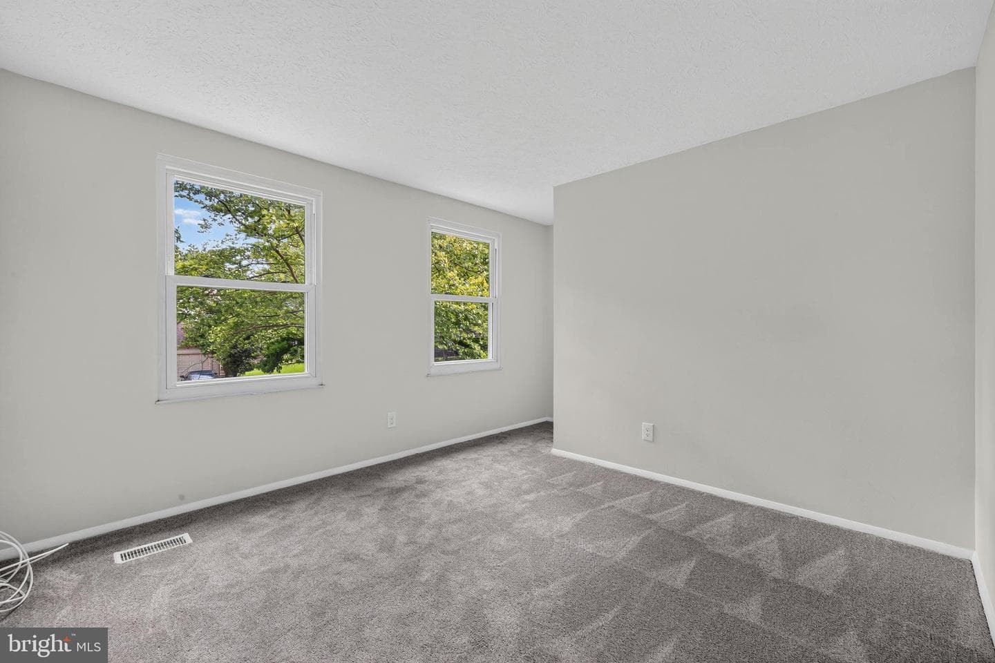 8106 Triple Crown Road photo 25