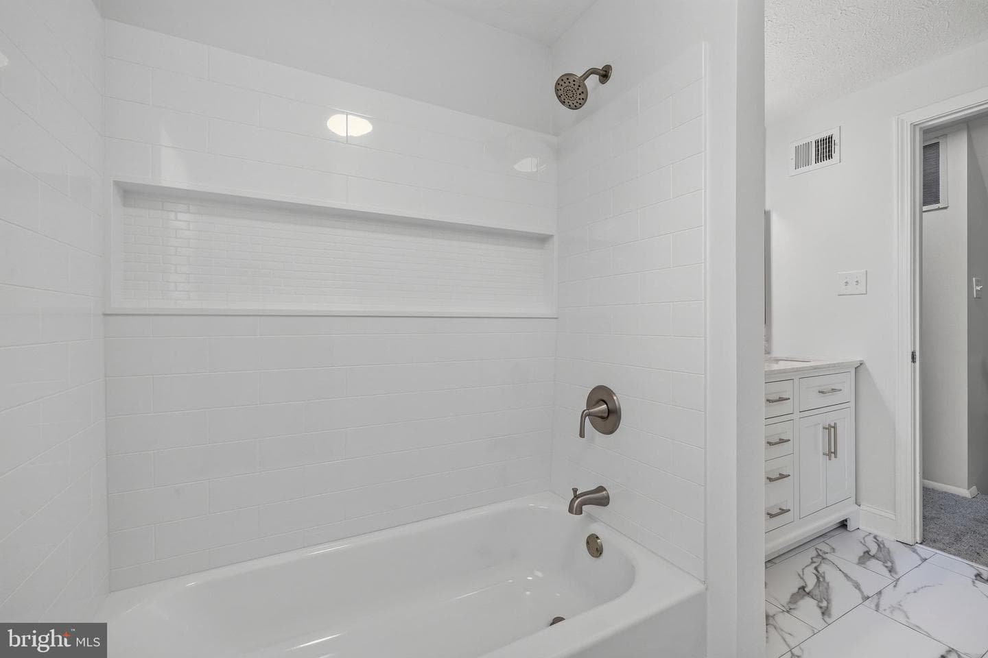 8106 Triple Crown Road photo 32