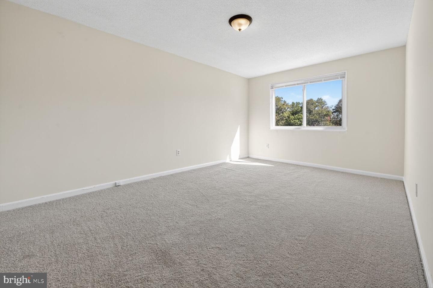 3827 Hamilton Street #d-304 photo 11