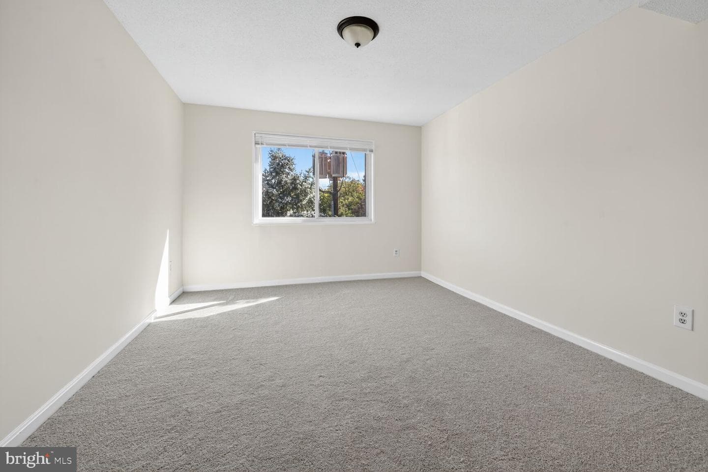 3827 Hamilton Street #d-304 photo 14