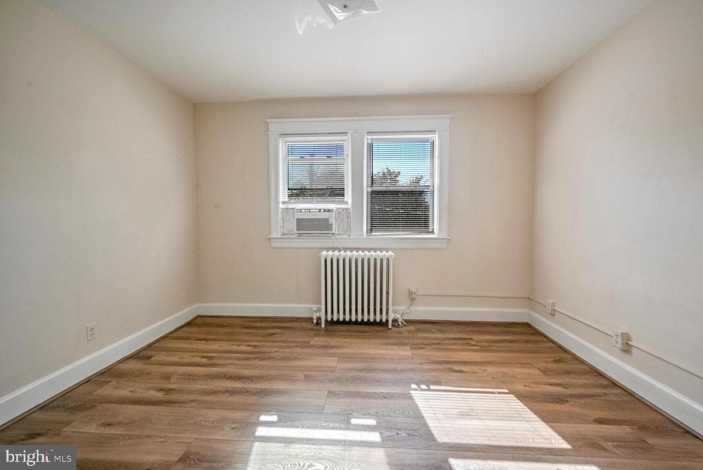 4512 East-West Highway photo 21