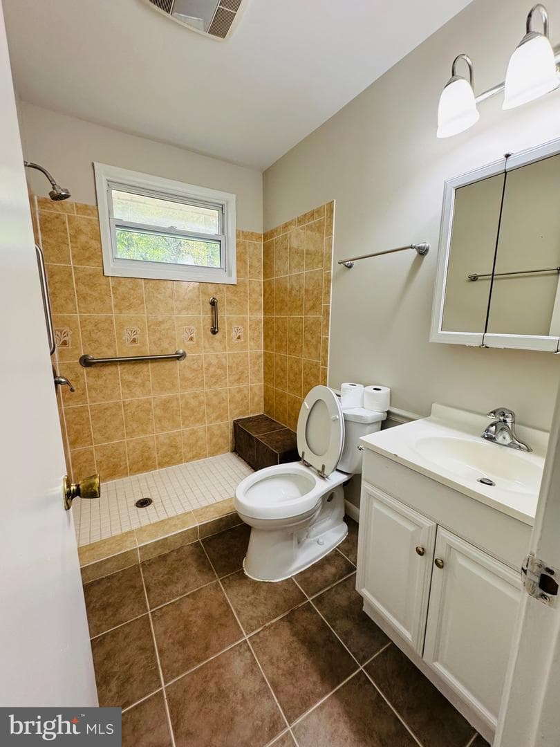 7603 Redwood Court photo 10
