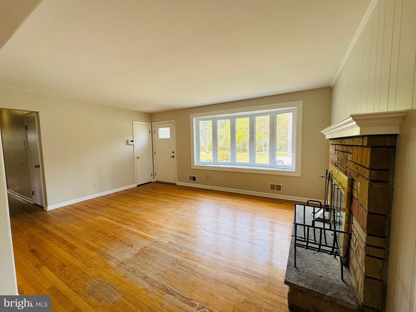 7603 Redwood Court photo 3