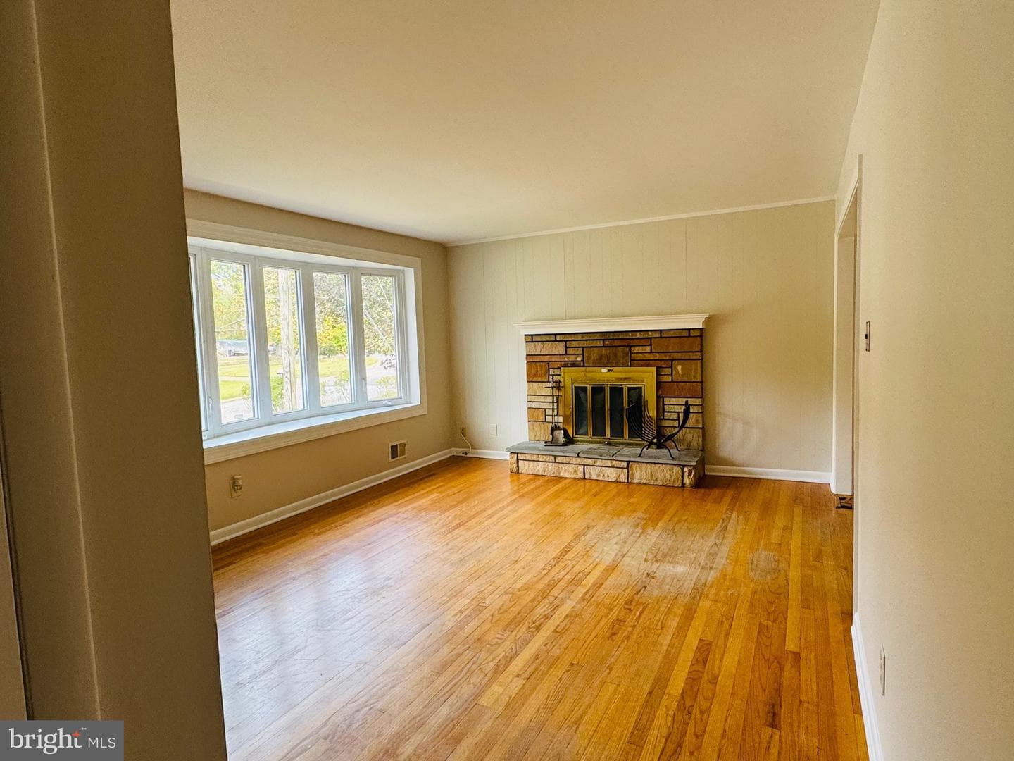 7603 Redwood Court photo 4