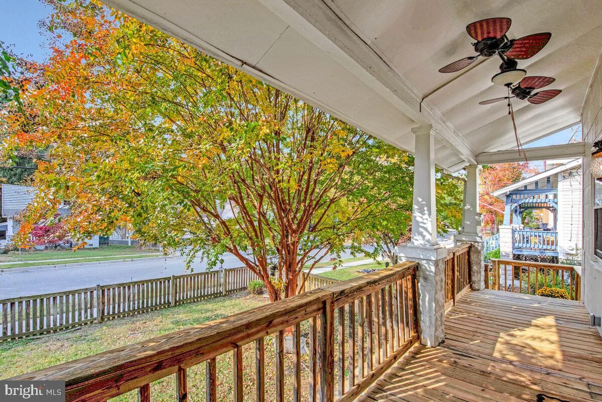 5607 40th Avenue photo 4