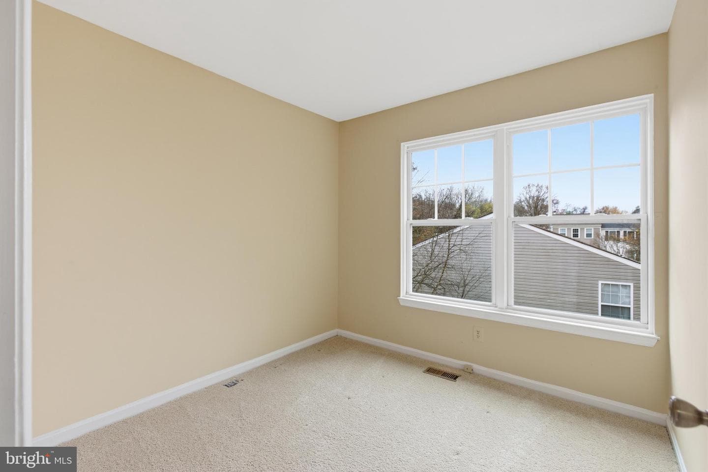 14929 London Lane photo 16