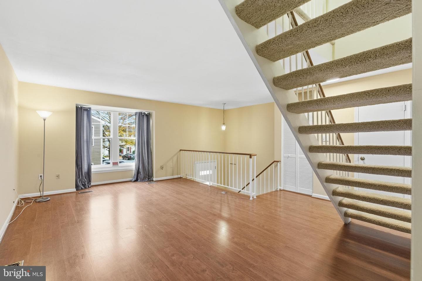 14929 London Lane photo 5