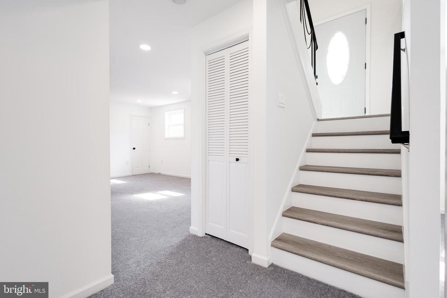 7819 Dellwood Avenue photo 42