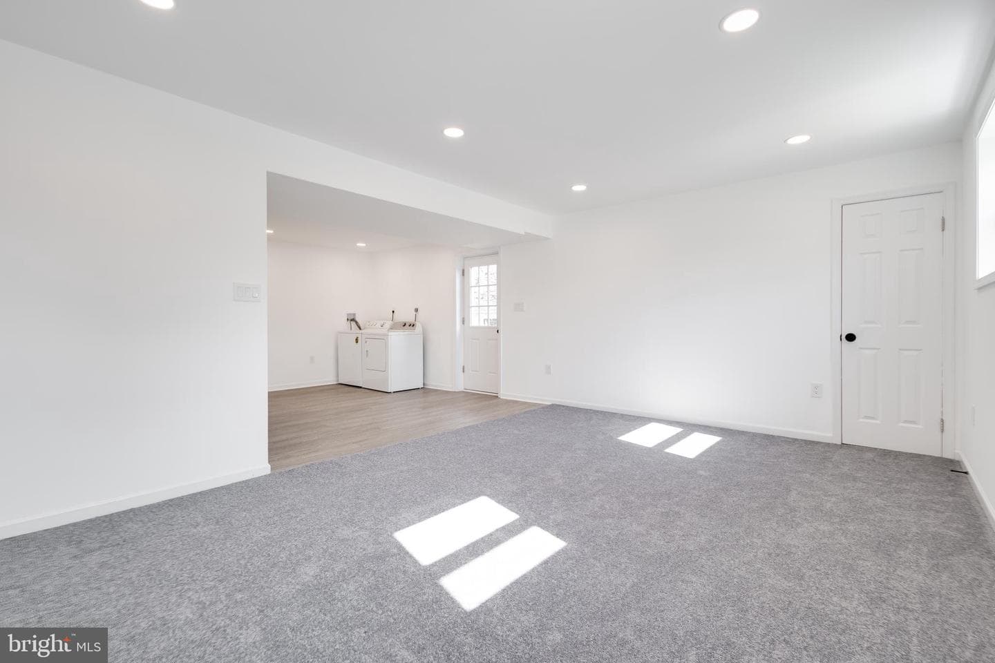 7819 Dellwood Avenue photo 47
