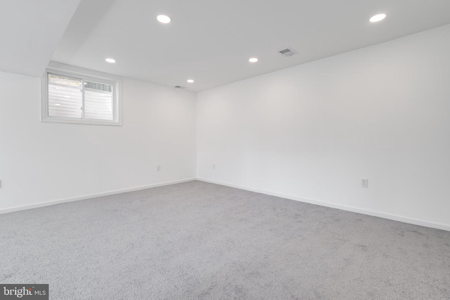 7819 Dellwood Avenue photo 48