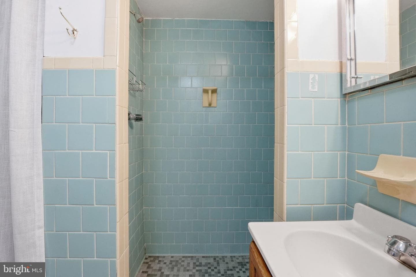 5519 Kennedy Street photo 34