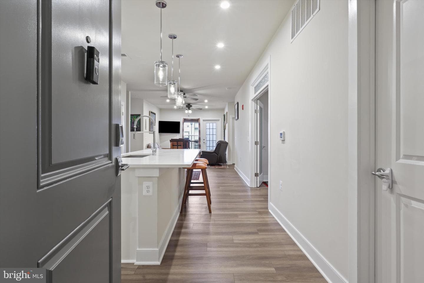 104 Saint Ives Place #409 photo 2