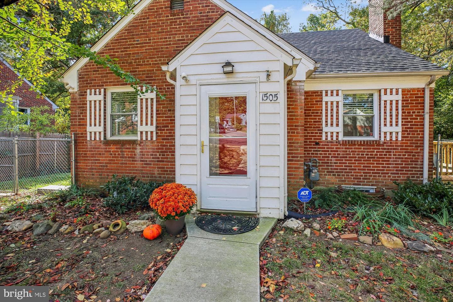 1505 Drexel Street photo 2