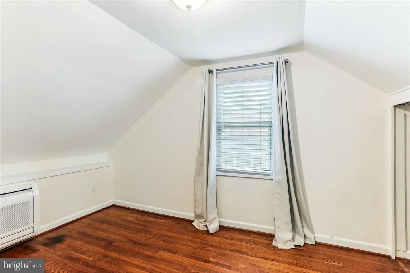 1505 Drexel Street photo 21