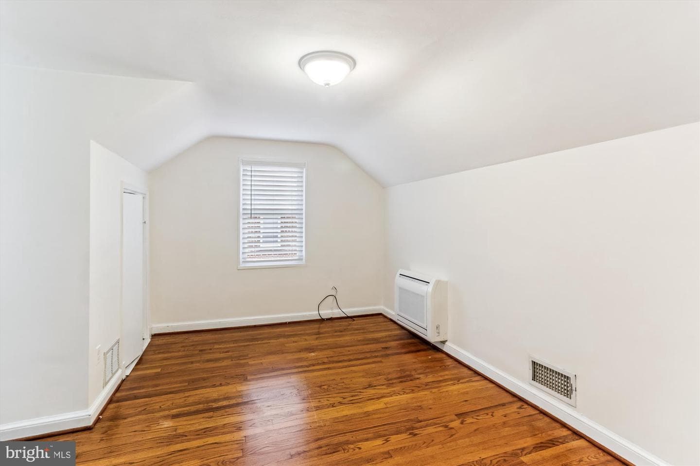 1505 Drexel Street photo 25