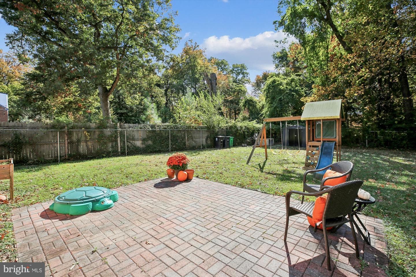 1505 Drexel Street photo 33