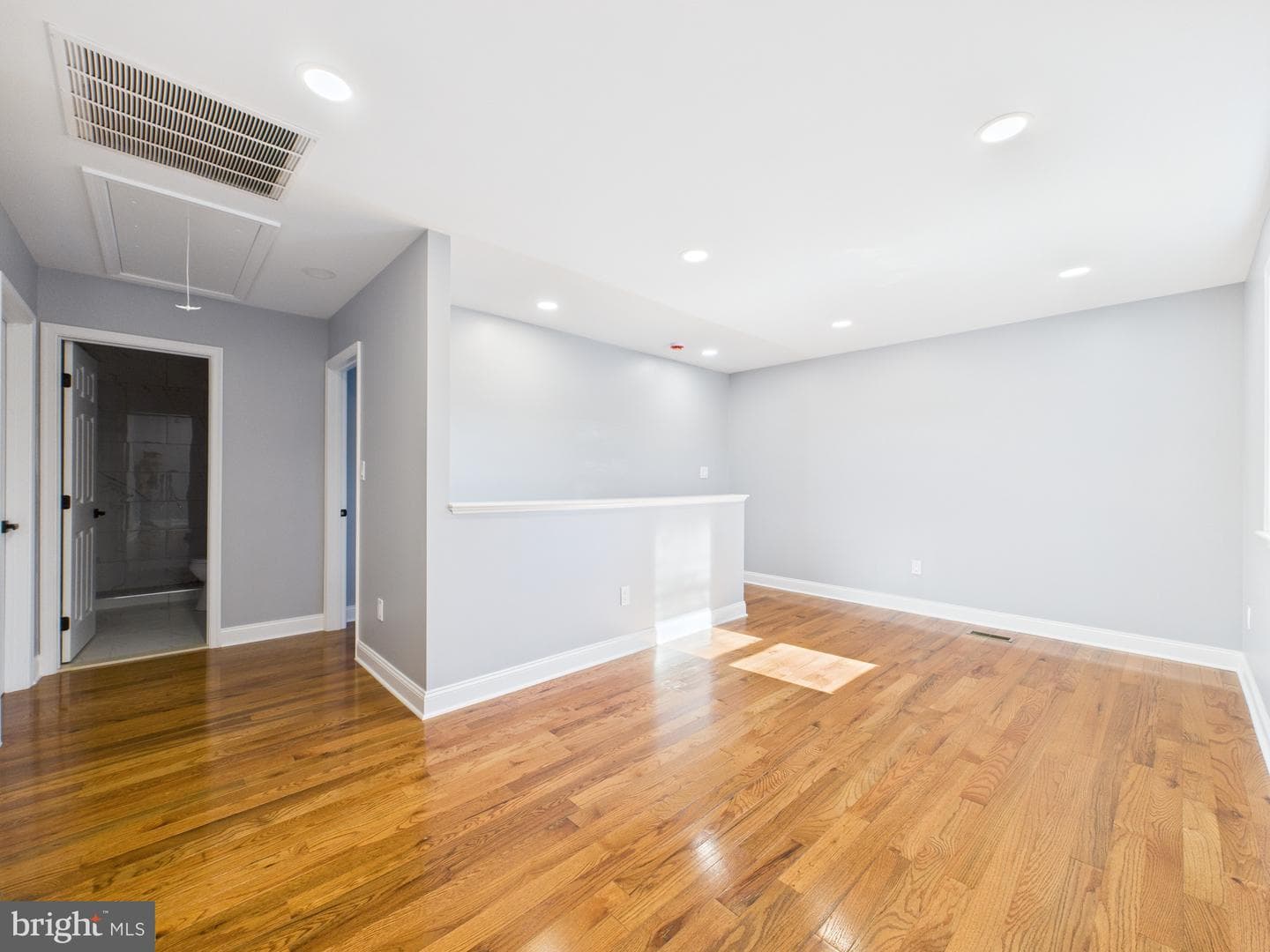5010 Pierce Avenue photo 33