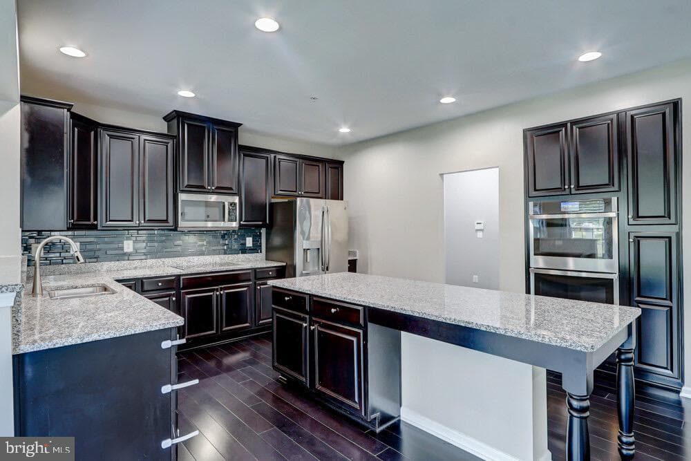 13708 Camelot Field Court photo 12
