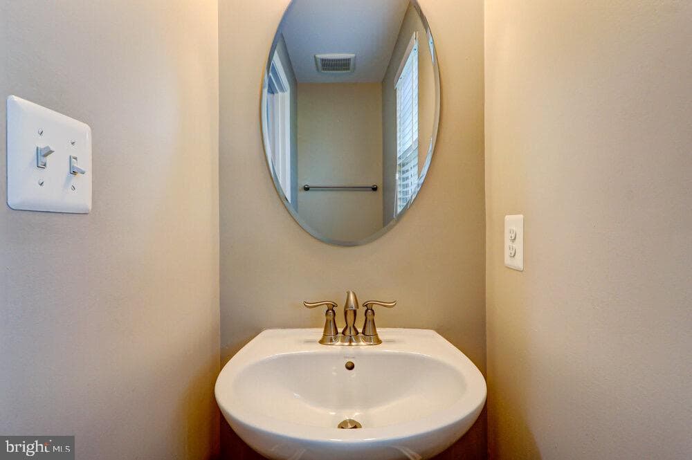 13708 Camelot Field Court photo 20