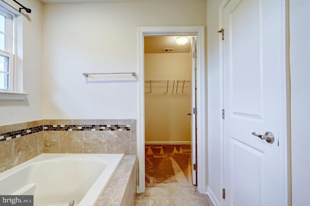 13708 Camelot Field Court photo 35