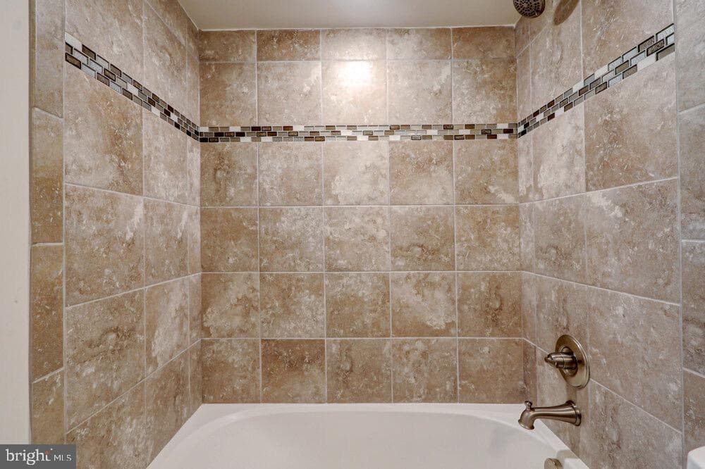 13708 Camelot Field Court photo 41