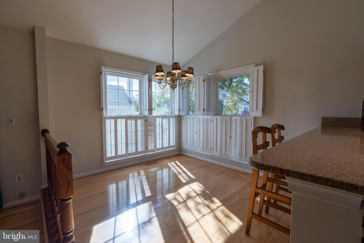 8007 Craddock Road photo 12