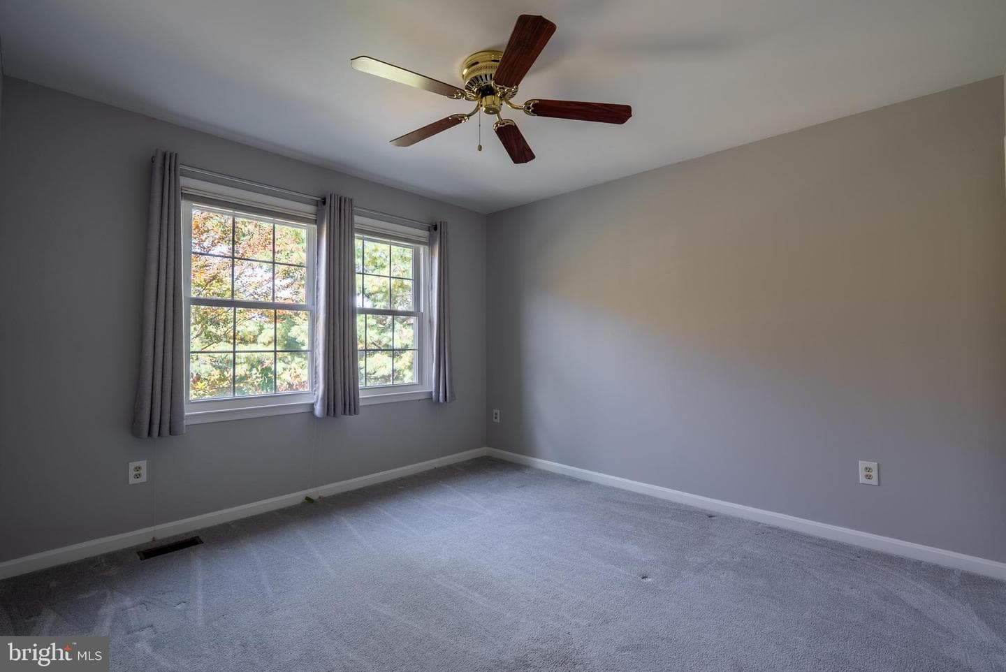 8007 Craddock Road photo 29